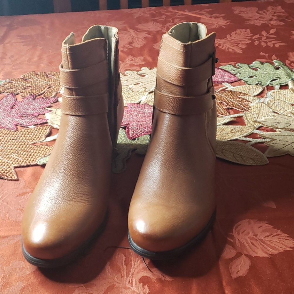Naturalizer 10M